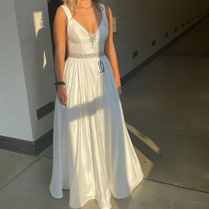 Sheri Hill pageant size 10 women’s